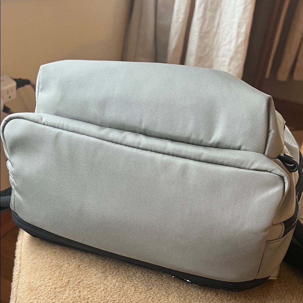 July Volume Plus Backpack - Picture 7 of 12